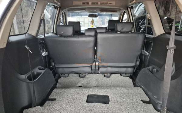 TOYOTA AVANZA E