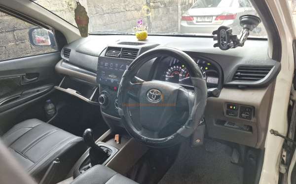 TOYOTA AVANZA E