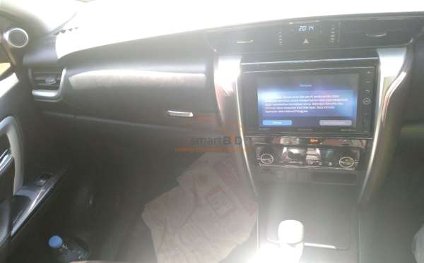 TOYOTA  FORTUNER  2.4 VRZ