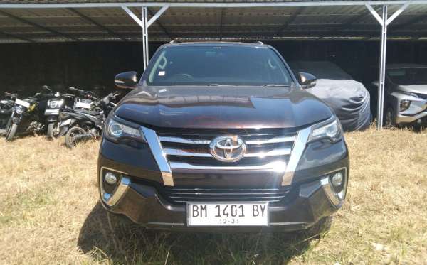 TOYOTA  FORTUNER  2.4 VRZ