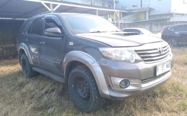 TOYOTA FORTUNER 2.5G AT