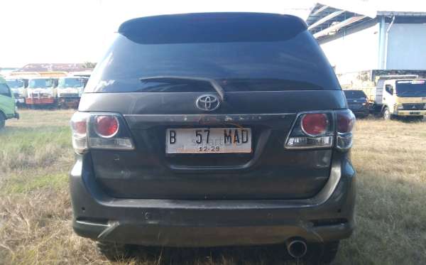 TOYOTA FORTUNER 2.5G AT