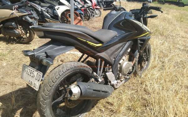 YAMAHA  VIXION
