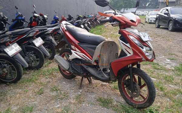 YAMAHA XEON