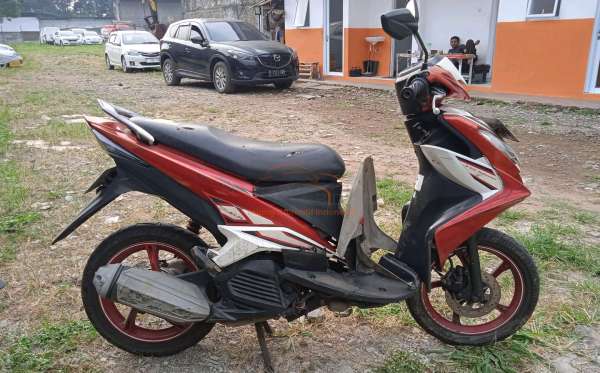 YAMAHA XEON