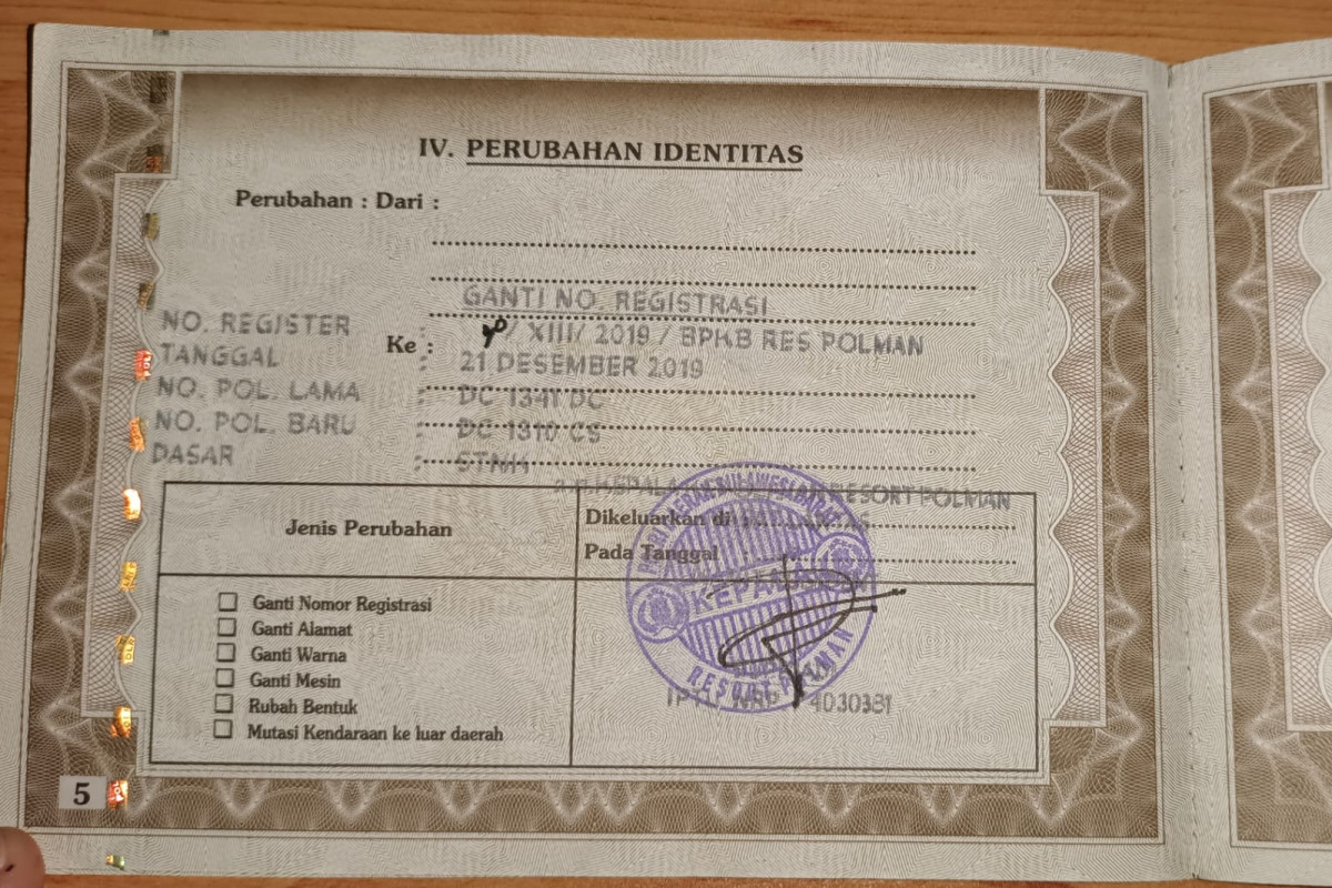 TOYOTA AVANZA VELOZ