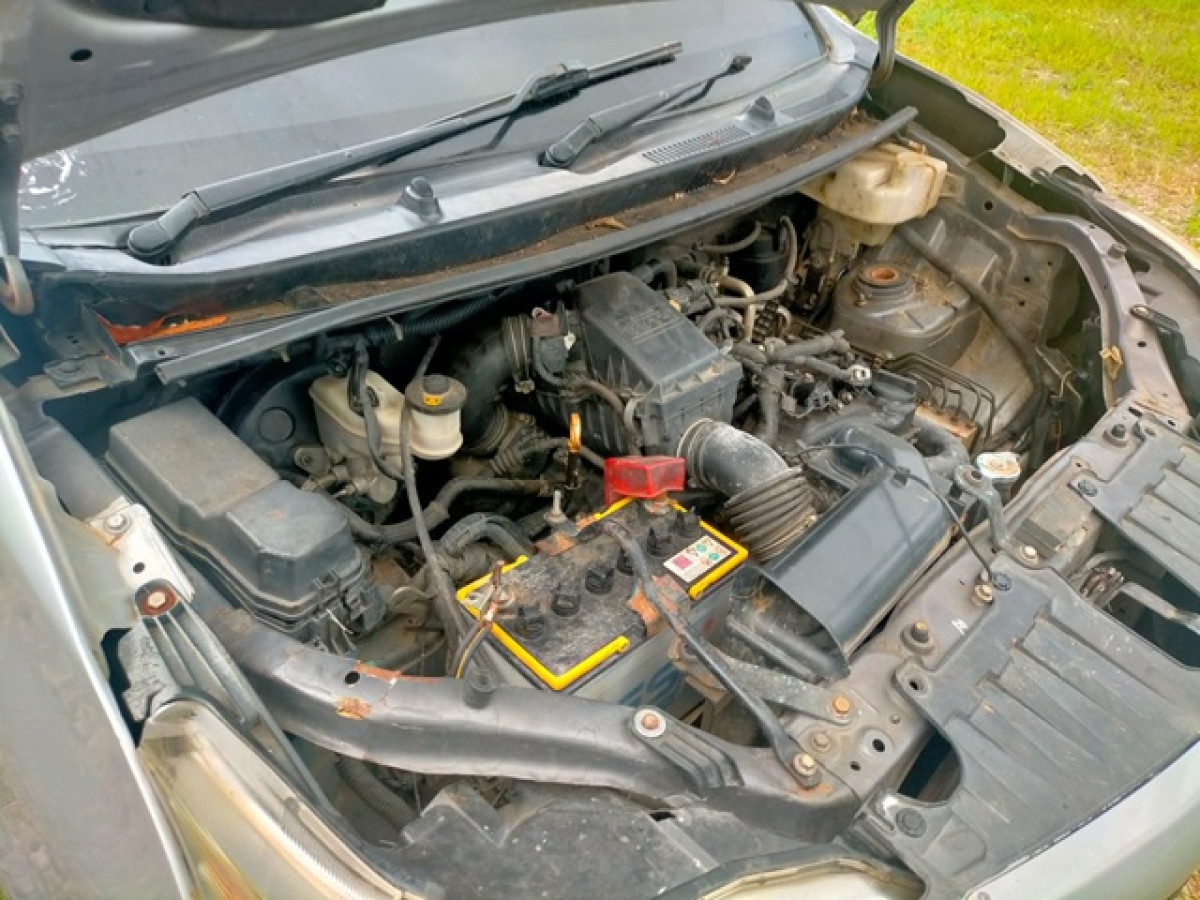 TOYOTA  AVANZA  1.3 E