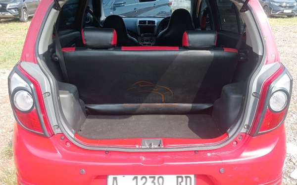 DAIHATSU AYLA 1.0 X