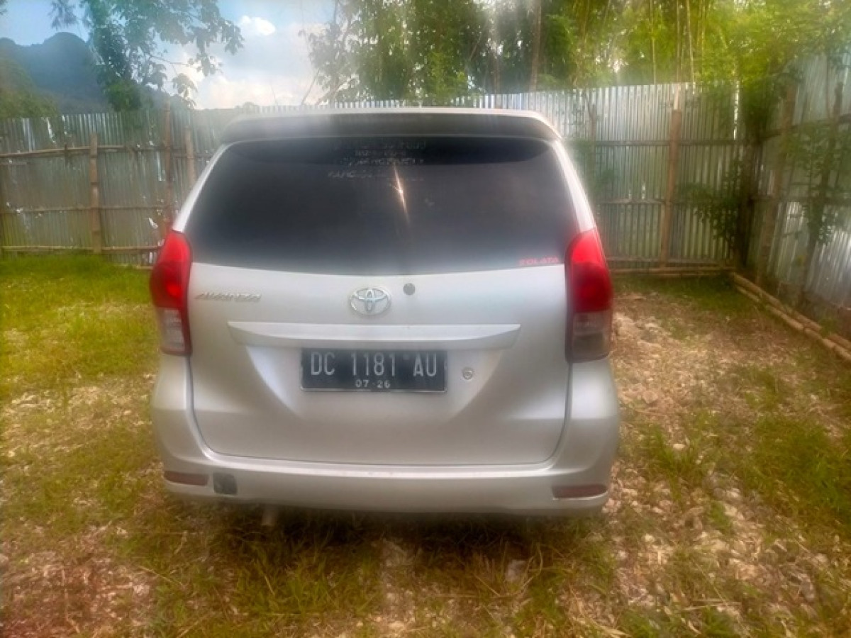 TOYOTA  AVANZA  1.3 E