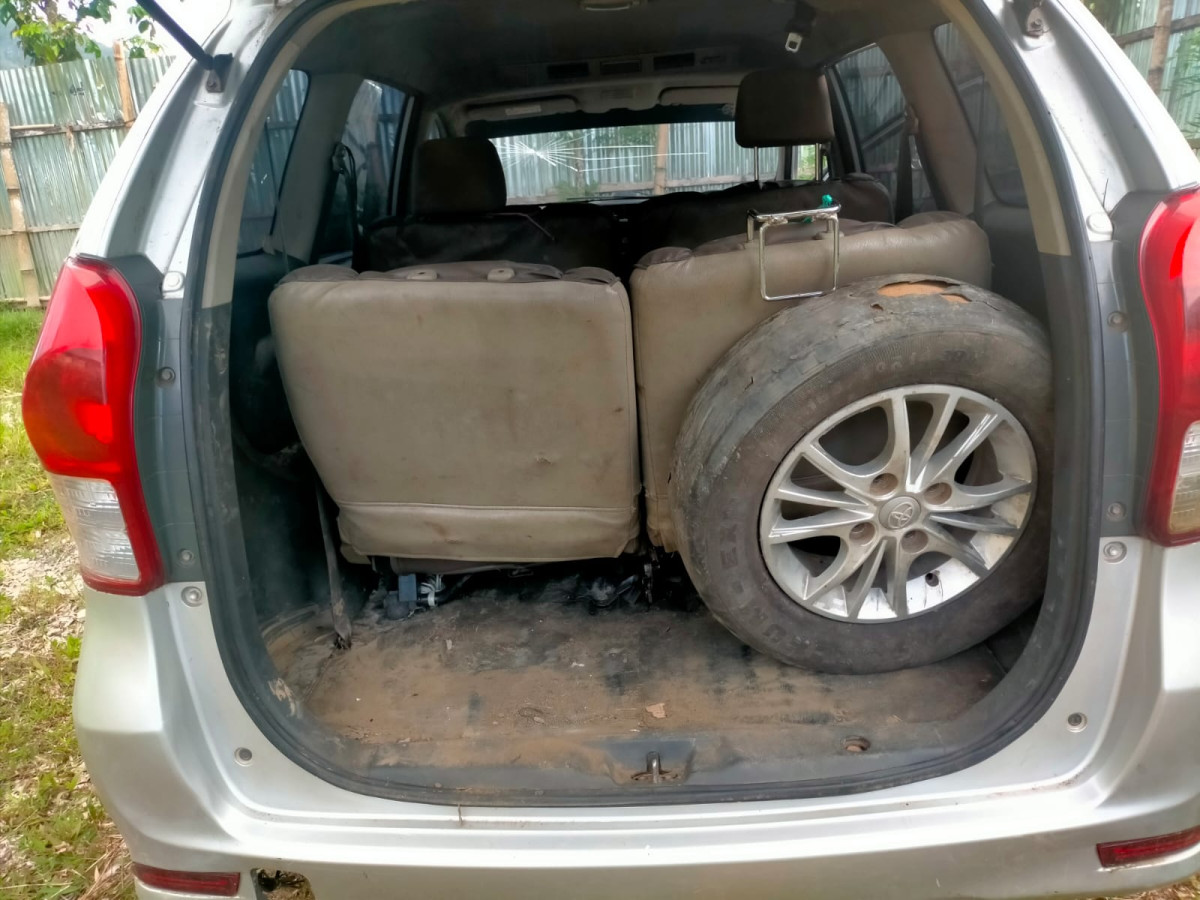 TOYOTA  AVANZA  1.3 E