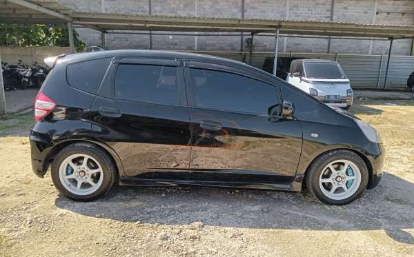 HONDA JAZZ GE8 1.5 S