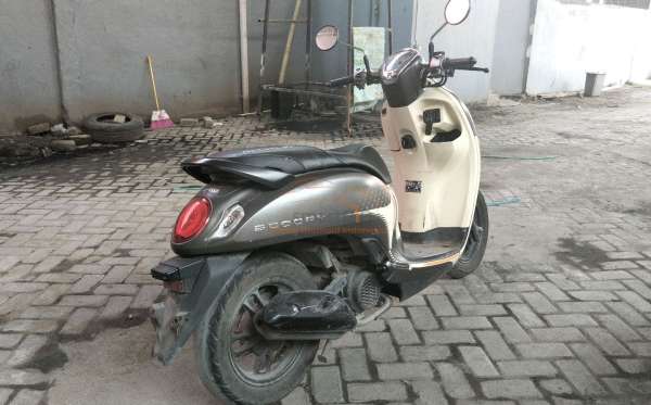 HONDA  SCOOPY