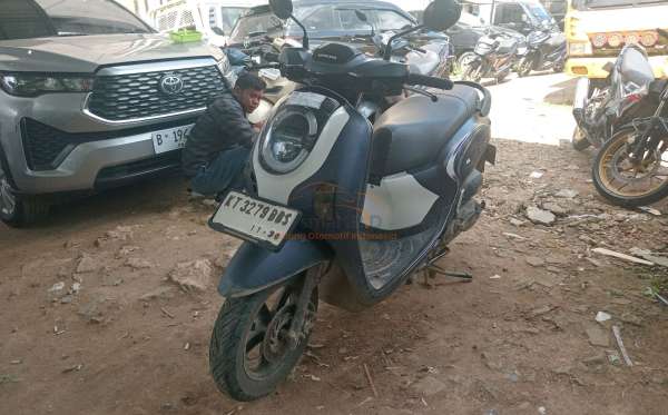 HONDA NEW SCOOPY FASHION