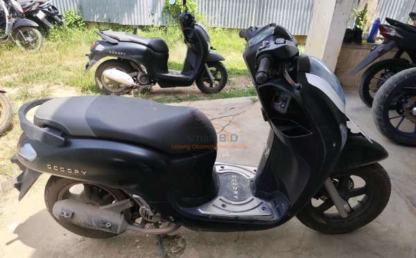 HONDA  SCOOPY