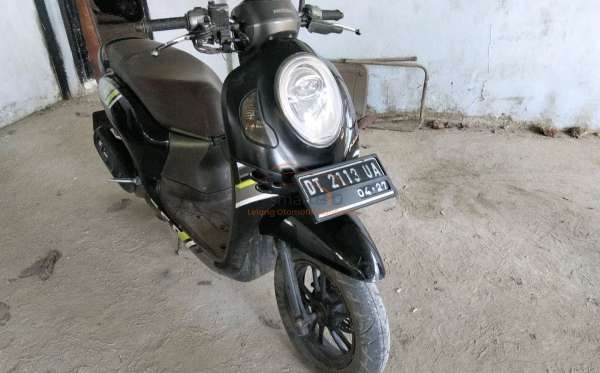 HONDA  SCOOPY