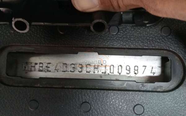 NISSAN SERENA 2.0