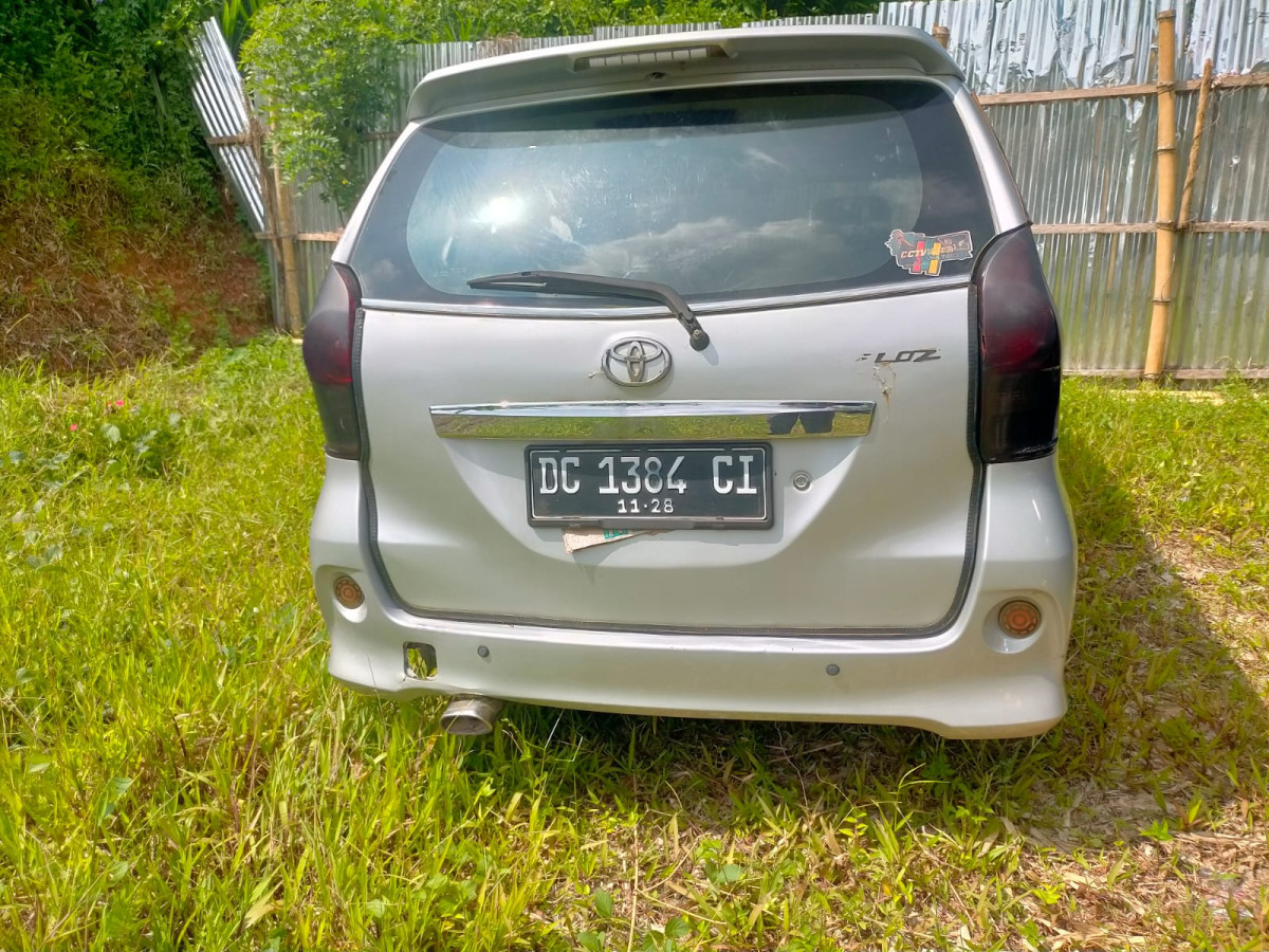 TOYOTA AVANZA VELOZ