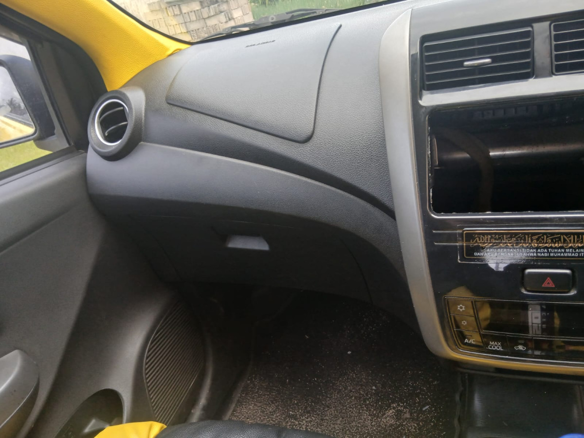 DAIHATSU  AYLA  1.2X