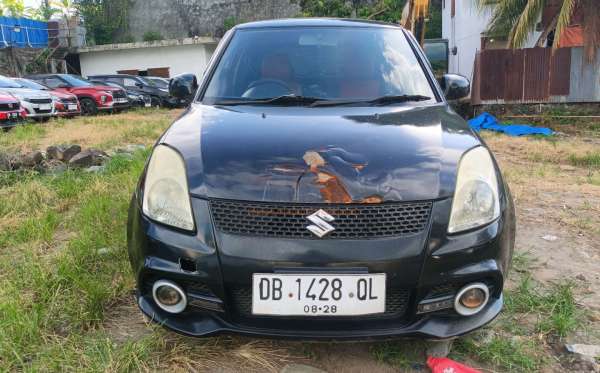 SUZUKI SWIFT GT