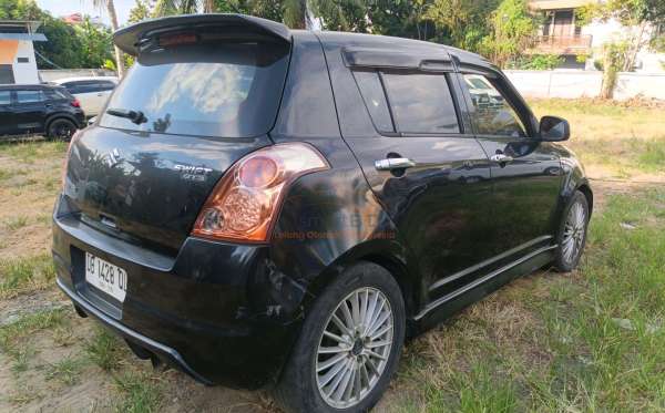 SUZUKI SWIFT GT
