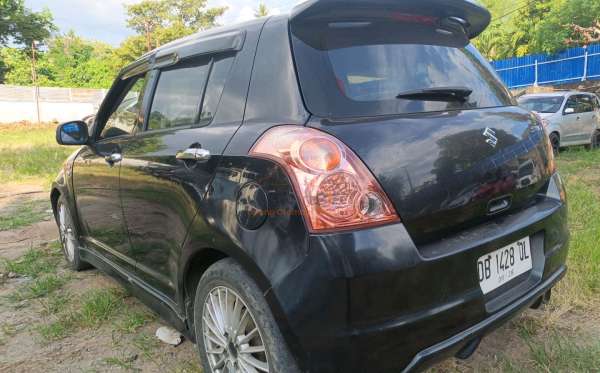 SUZUKI SWIFT GT