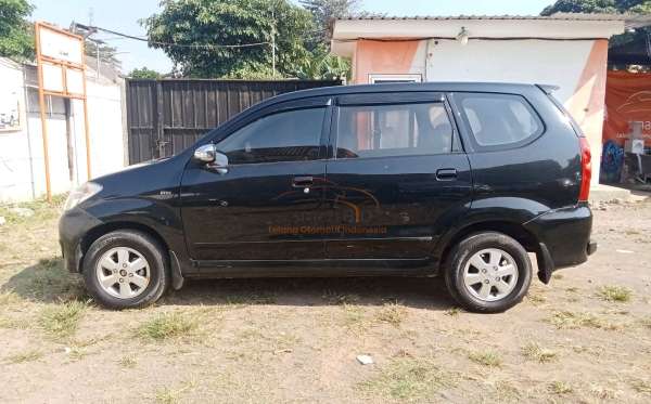 TOYOTA AVANZA 1.3 G