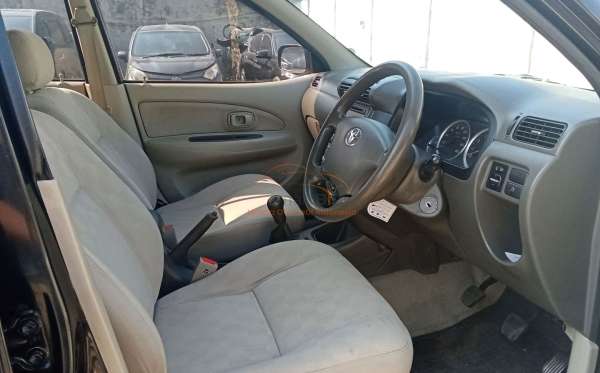 TOYOTA AVANZA 1.3 G