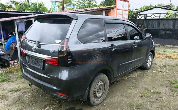TOYOTA AVANZA