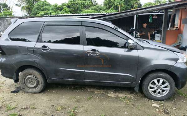 TOYOTA AVANZA