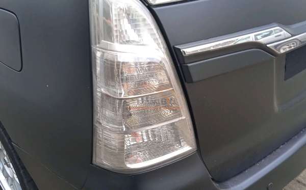 TOYOTA INNOVA G
