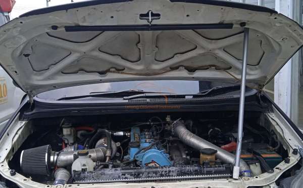 TOYOTA INNOVA G