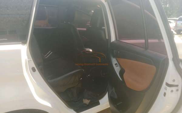 TOYOTA KIJANG INNOVA G