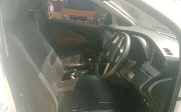 TOYOTA KIJANG INNOVA G