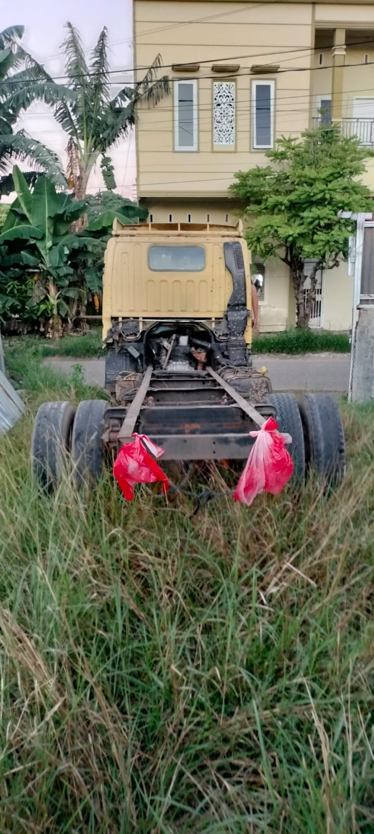 MITSUBISHI  FE  74 HDV
