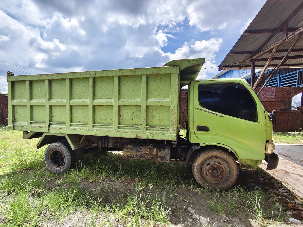 HINO  WU 342R