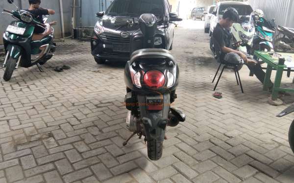 HONDA SCOOPY PRESTIGE