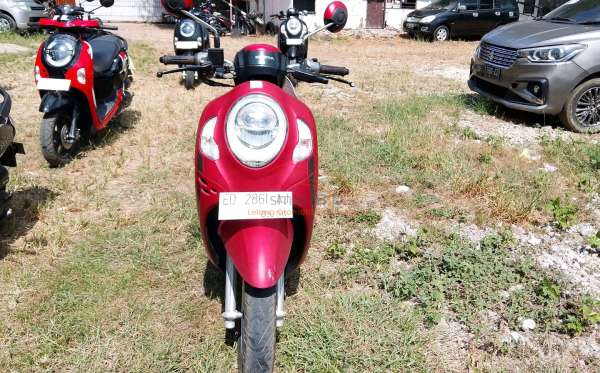 HONDA SCOOPY