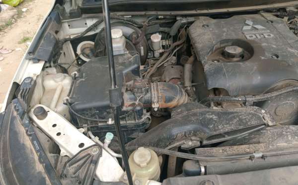 MITSUBISHI DC HDX 4X4