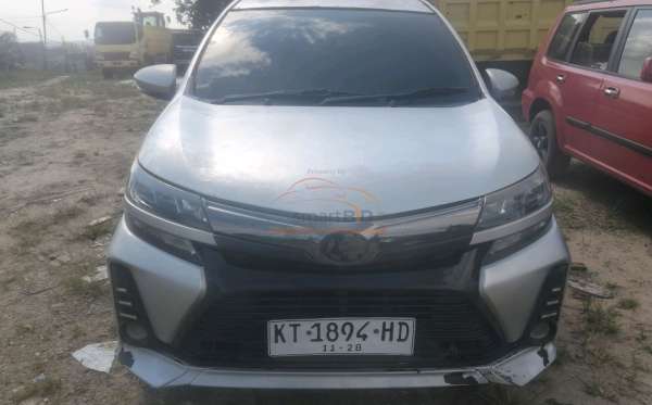 TOYOTA AVANZA