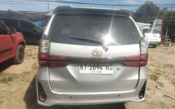 TOYOTA AVANZA