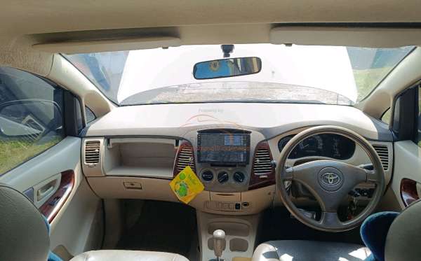 TOYOTA KIJANG INNOVA G