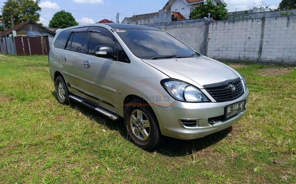 TOYOTA KIJANG INNOVA G