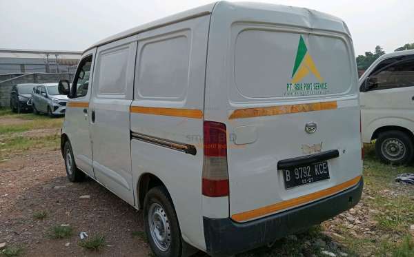 DAIHATSU GRAN MAX BLIND VAN