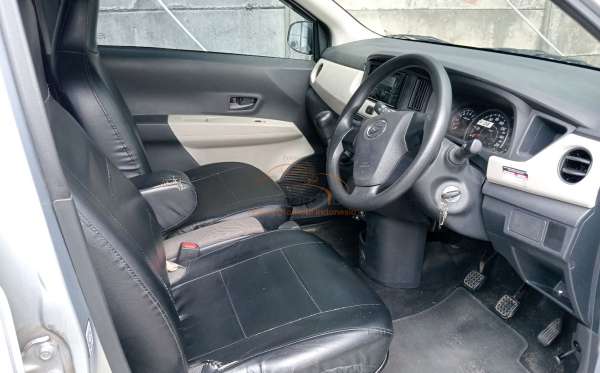 DAIHATSU SIGRA 1.2 X
