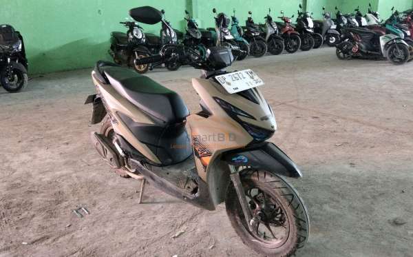 HONDA  BEAT STREET