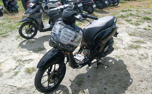 HONDA  GENIO