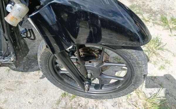 HONDA  GENIO
