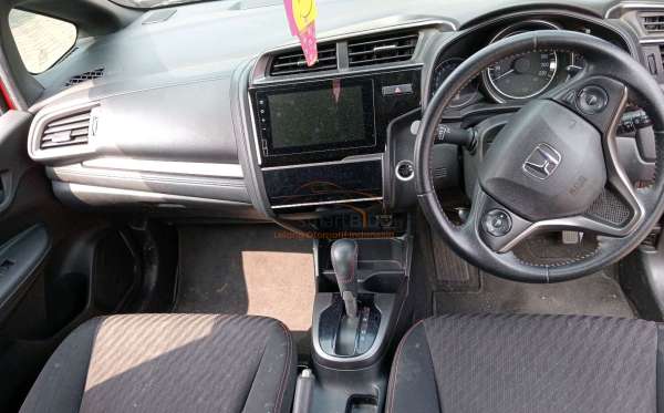 HONDA JAZZ GK5 1.5 RS
