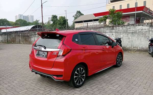 HONDA JAZZ GK5 1.5 RS