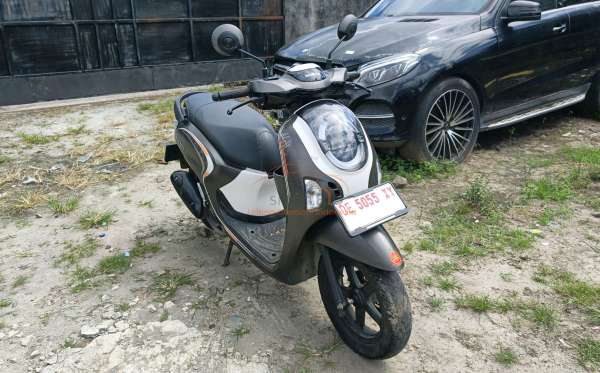 HONDA  SCOOPY